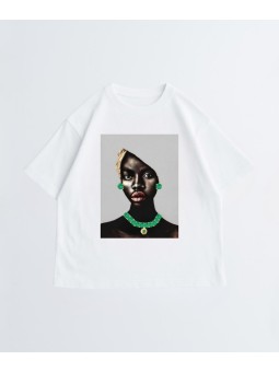 Unisex T-shirt - Fafa - Accueil | Oueso - Contemporary Afro Art