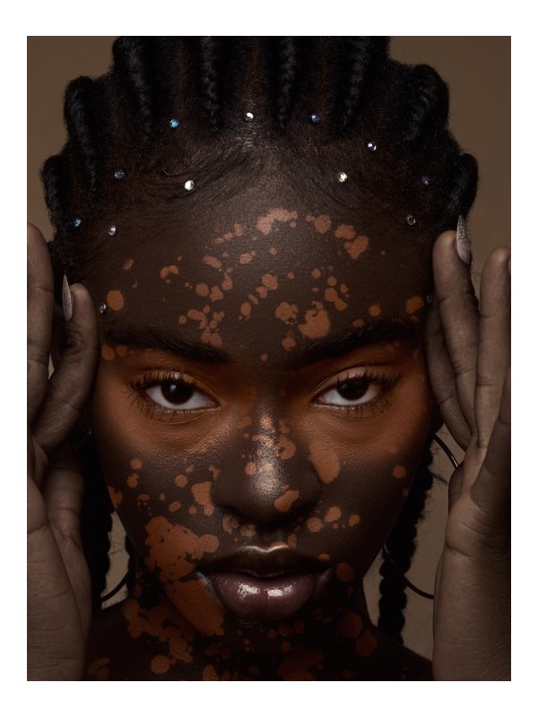 Poster - Afrona - Posters | Oueso - Contemporary Afro Art