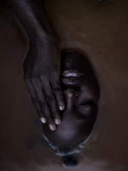Affiche - The Eye of change - Accueil | Oueso - Art Afro Contemporain